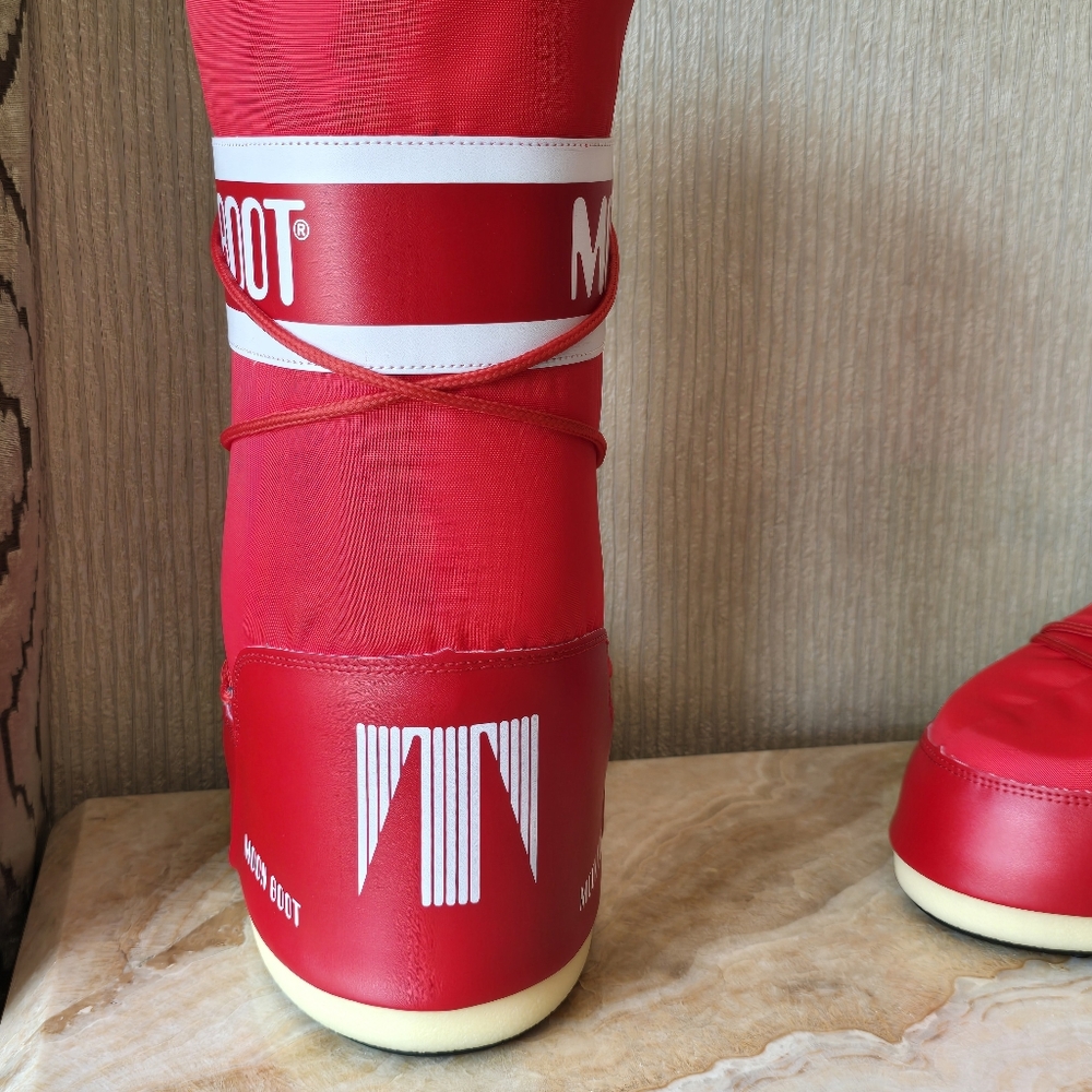 Moon Boot Red Winter Snow Boot - Picture 15 of 16